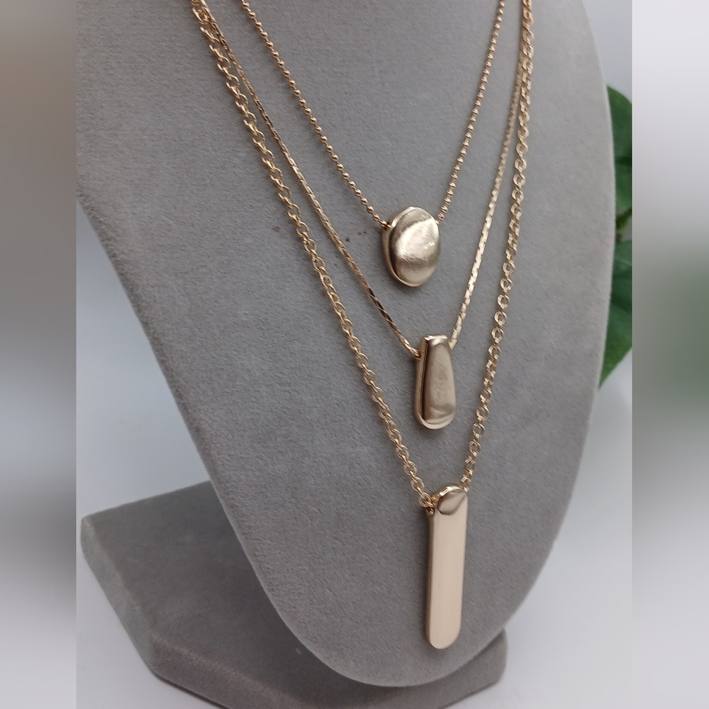 Fun & Fresh Gold Layered Necklace Set NEW